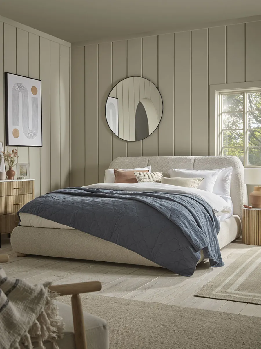 Cox & Cox Beds, Headboards & Mattresses<Boucle Bed - King Size