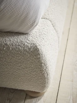 Cox & Cox Beds, Headboards & Mattresses<Boucle Bed - King Size