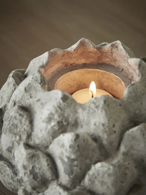 Cox & Cox Candle Holders<Distressed Artichoke Tealight Holder